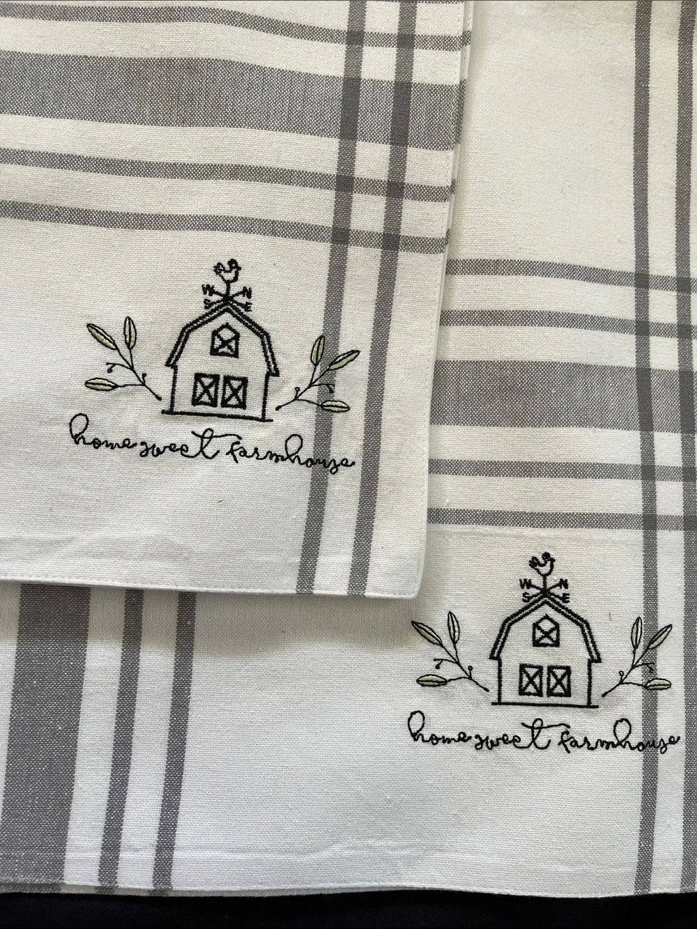 Robert Stanley HOME SWEET FARMHOUSE Placemats Set Of 4 NWT Barn Farm White/Black